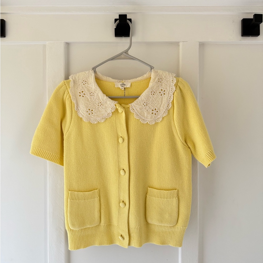 🐰🌼 Entro Lemon Knit with Cream Eyelet Collar